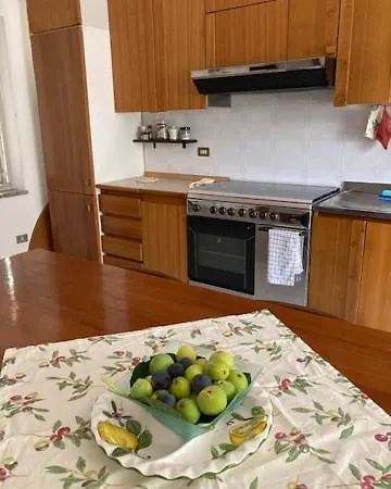In Campagna A Pochi Minuti Dal Mare